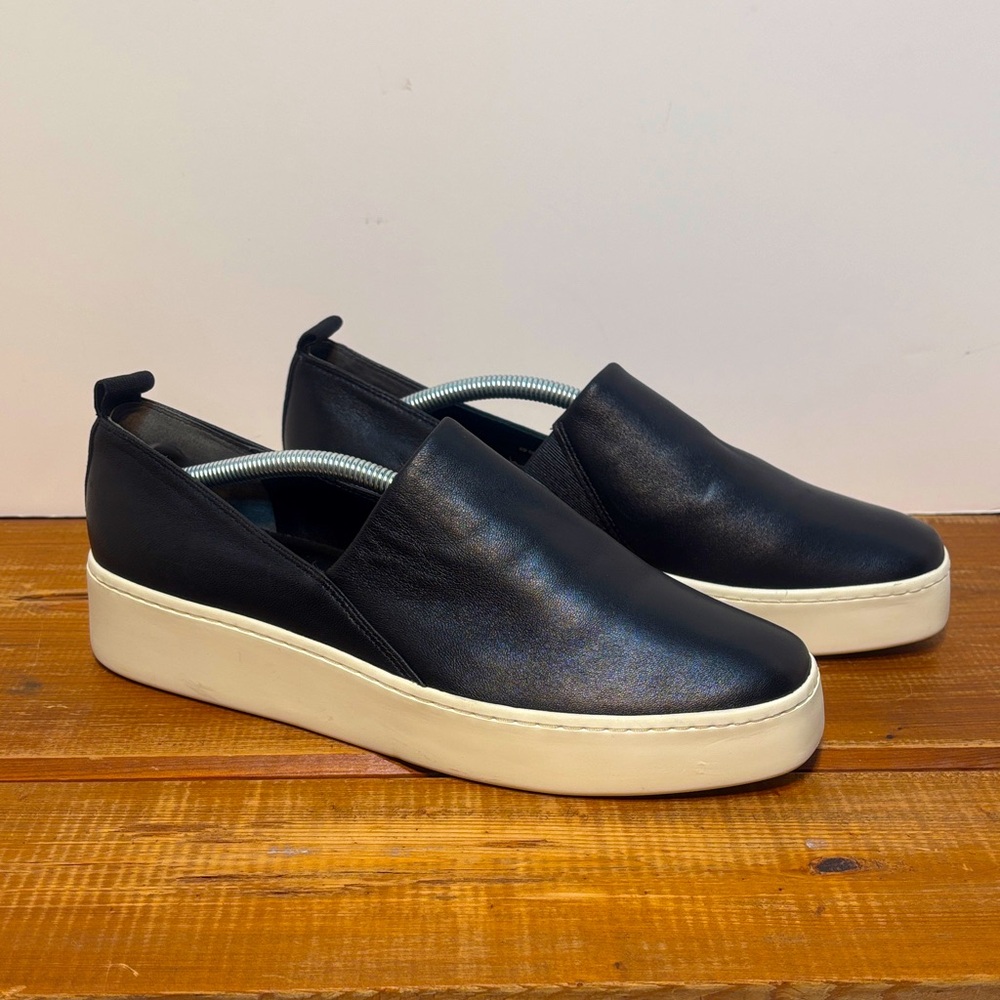 Vince Womens Saxon 2 Black Leather Slip-ons Sneakers size 10 US 40 EUR